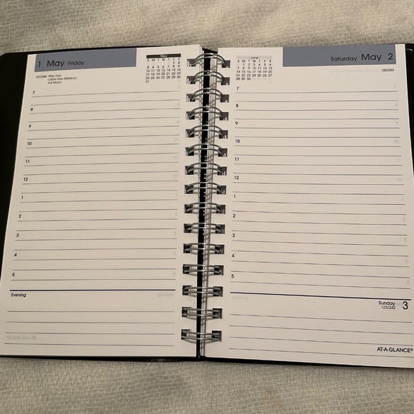 AT-A-GLANCE SK44-00 Jan-Dec 2026 8" x 5" DayMinder Daily Appointment Book New - Picture 8 of 14